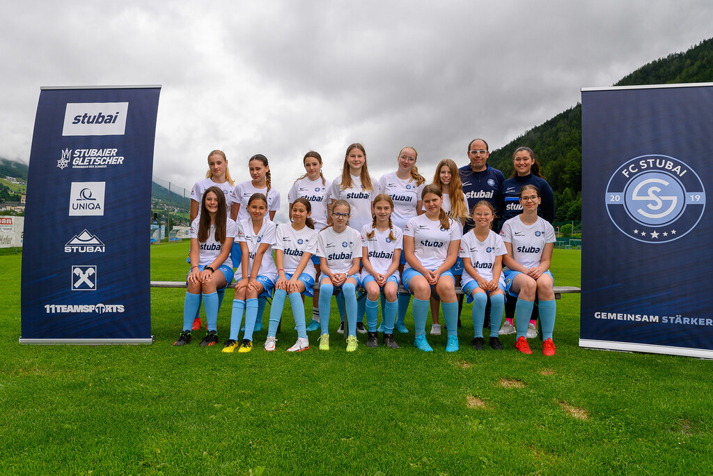 Mädels – FC Stubai